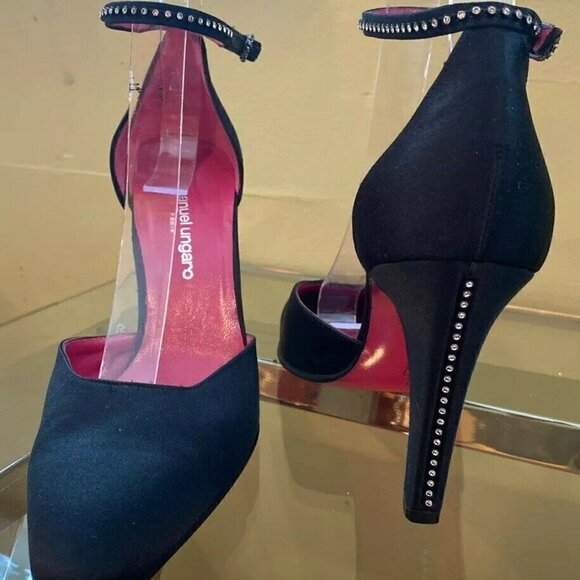 Emanuel Ungaro Sz 7 Black Satin w/Crystals Heels - Picture 10 of 15